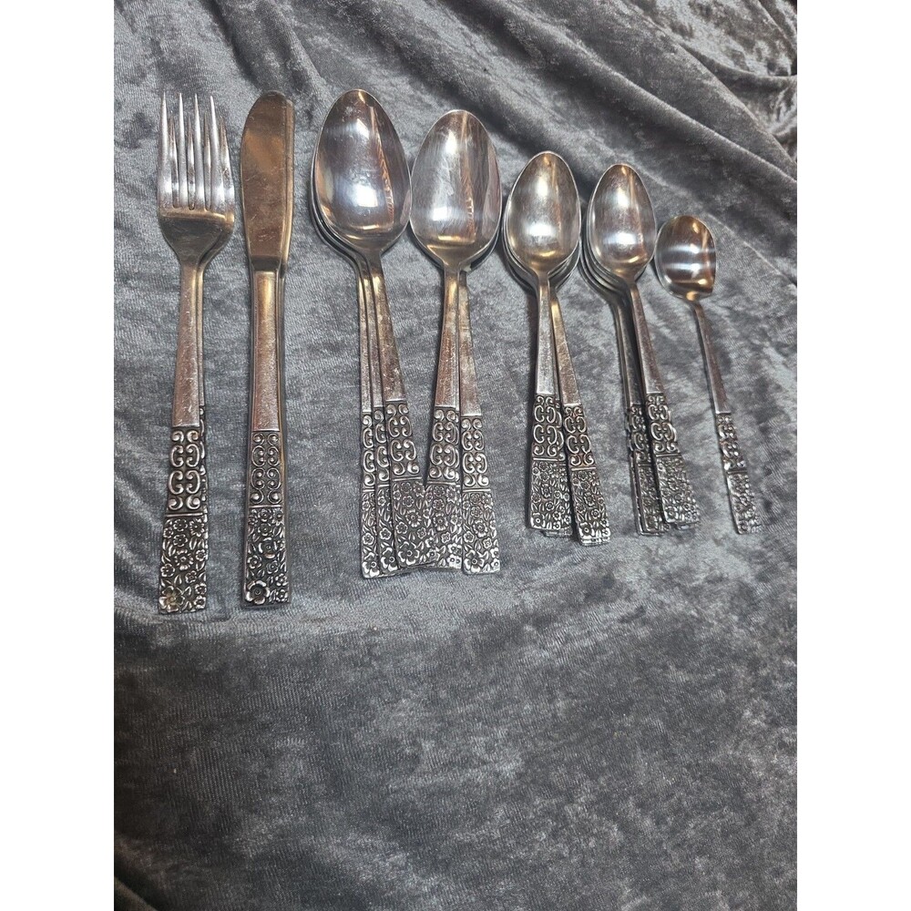 Japanese Flatwear 23 Piece Set Stainless Steel Floral And Scrolls Pattern